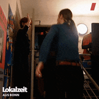 high five bonn GIF by WDR