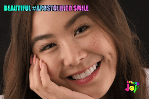 apostoldental giphygifmaker giphyattribution smile model GIF