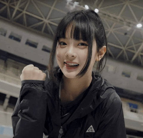 katapaha giphyupload newjeans hanni GIF