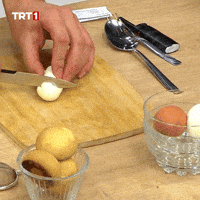 Movement Chop GIF by TRT