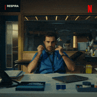 Doctor Escuchar GIF by Netflix España