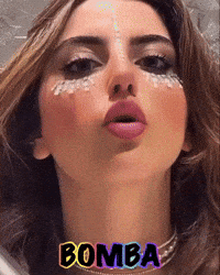 Glitter Bomba GIF