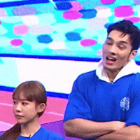五堅情 GIF