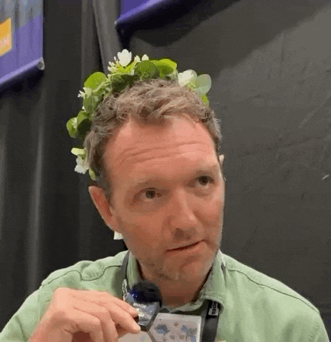 JawshieDomi giphyupload flowercrown kcd jawshiedomi GIF