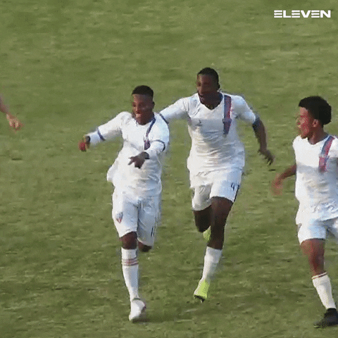 Football Hug GIF by ELEVEN SPORTS