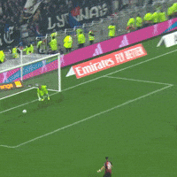 Dante vs Lyon