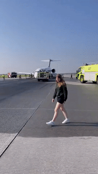 Passengers Walk on Runway After Plane Lands Without Nose Gear in Charlotte