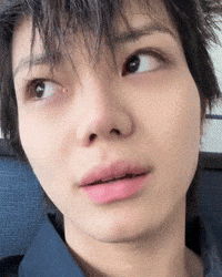 Side Eyes GIF