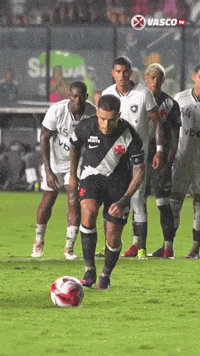 Coutinho GIF