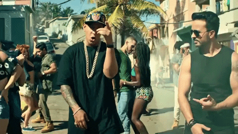 luis fonsi musica GIF