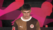 Look Up St Pauli GIF by Bundesliga