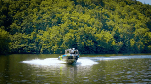 PolicieCZ giphyupload police boat river GIF
