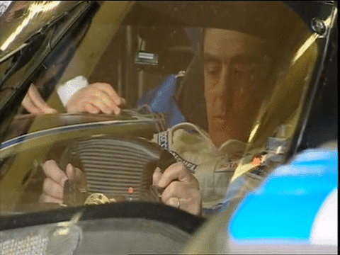 wtf GIF by franceinfo