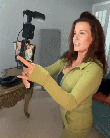 Adapti Capture™ - 5 In 1 Smartphone Vlogging Kit – Home Essence Hub