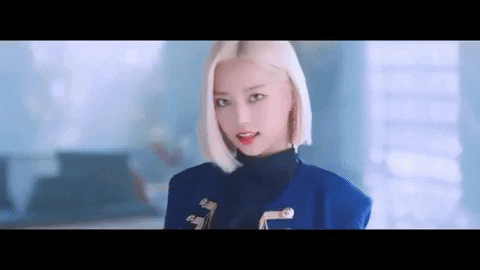 oishanichatterji giphygifmaker clc yeeun jang yeeun GIF