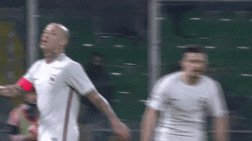 radja nainggolan ugh GIF by AS Roma