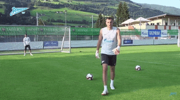 finger attention GIF by Zenit Football Club