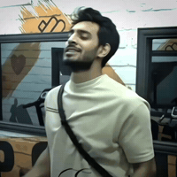 Saif Ali Khan Sak GIF