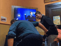 afrosamuraj dance beer pub breakdance GIF