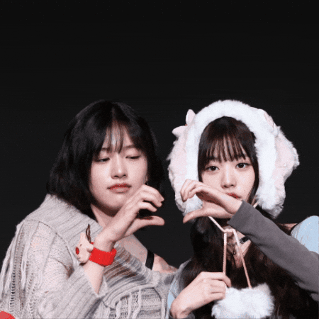 yujiverseexe giphygifmaker giphycreatortest anyujin yujin GIF