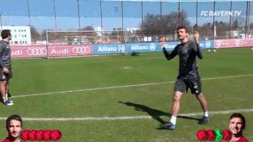 happy thomas muller GIF by FC Bayern Munich
