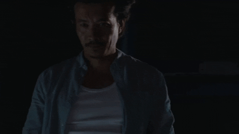 Manu Threats GIF by Un si grand soleil