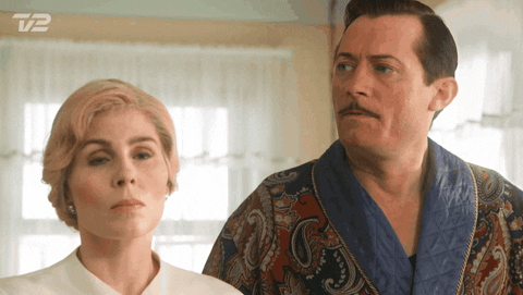 Tv2 Weyse GIF by Badehotellet