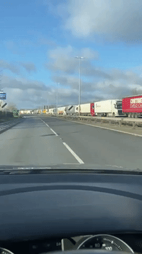 Trucks Wait in Kent on Christmas Eve as Officials Work to Clear Border-Closure Backlog