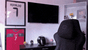 MehdiHilm reaction what gaming confused GIF