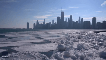 Mesmerizing Ice Formations Flow Along Chicago Lakeshore