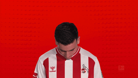 Football Look Up GIF by Bundesliga