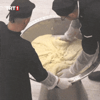 Hungry Cake GIF by TRT