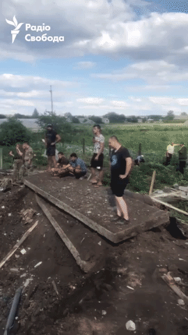 People Pulled From Rubble After Strike Hits Houses in Slovyansk