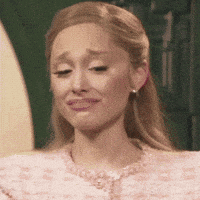 Ariana Grande Lisa GIF