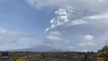 Huge Clouds of Smoke and Ash Fill Air During Mount Etna's Latest Eruption