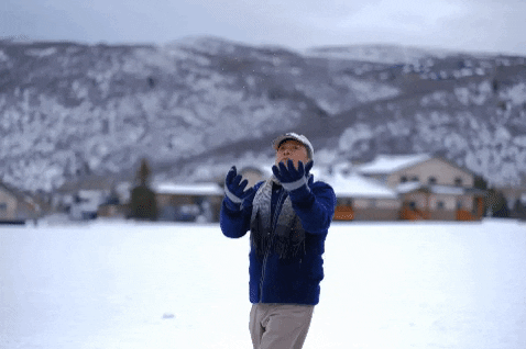 chiuey giphygifmaker snow dad GIF