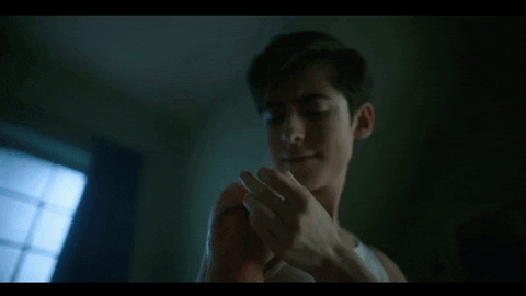 MCMinnow giphyupload umbrella academy s1e4 number five GIF