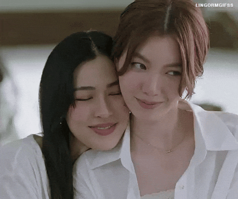 Wlw Kiss GIF