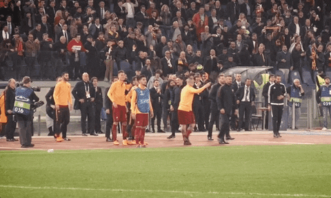 excited football GIF by AS Roma