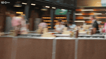 Kitchen Running GIF by MasterChefAU