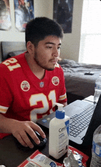 Patrick Mahomes Hermis GIF