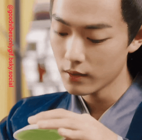 marifanaccount  GIF