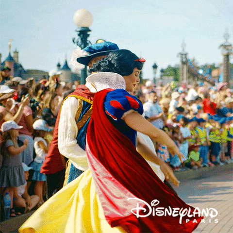 snow white dancing GIF by Disneyland Paris