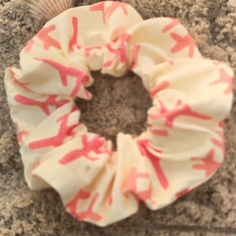 CatharinaS giphyupload sand catharinas scrunchie GIF