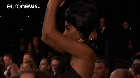 golden globes applause GIF by euronews