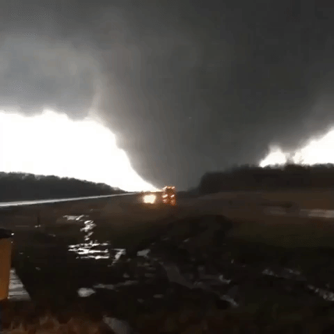 Trucker Stops for Illinois Tornado