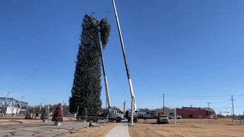 Top Portion of 'World's Tallest Christmas Tree' Breaks Off in Oklahoma Amid High Winds