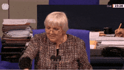 Frage Claudia Roth GIF by Social-Media-Redaktion Bundestag