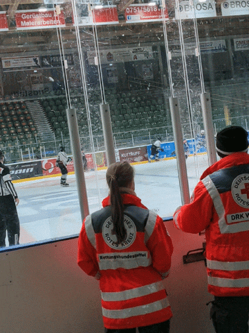 drkravensburg giphyupload eishockey arena drk GIF