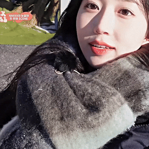 Helmets giphyupload kpop bye nmixx GIF